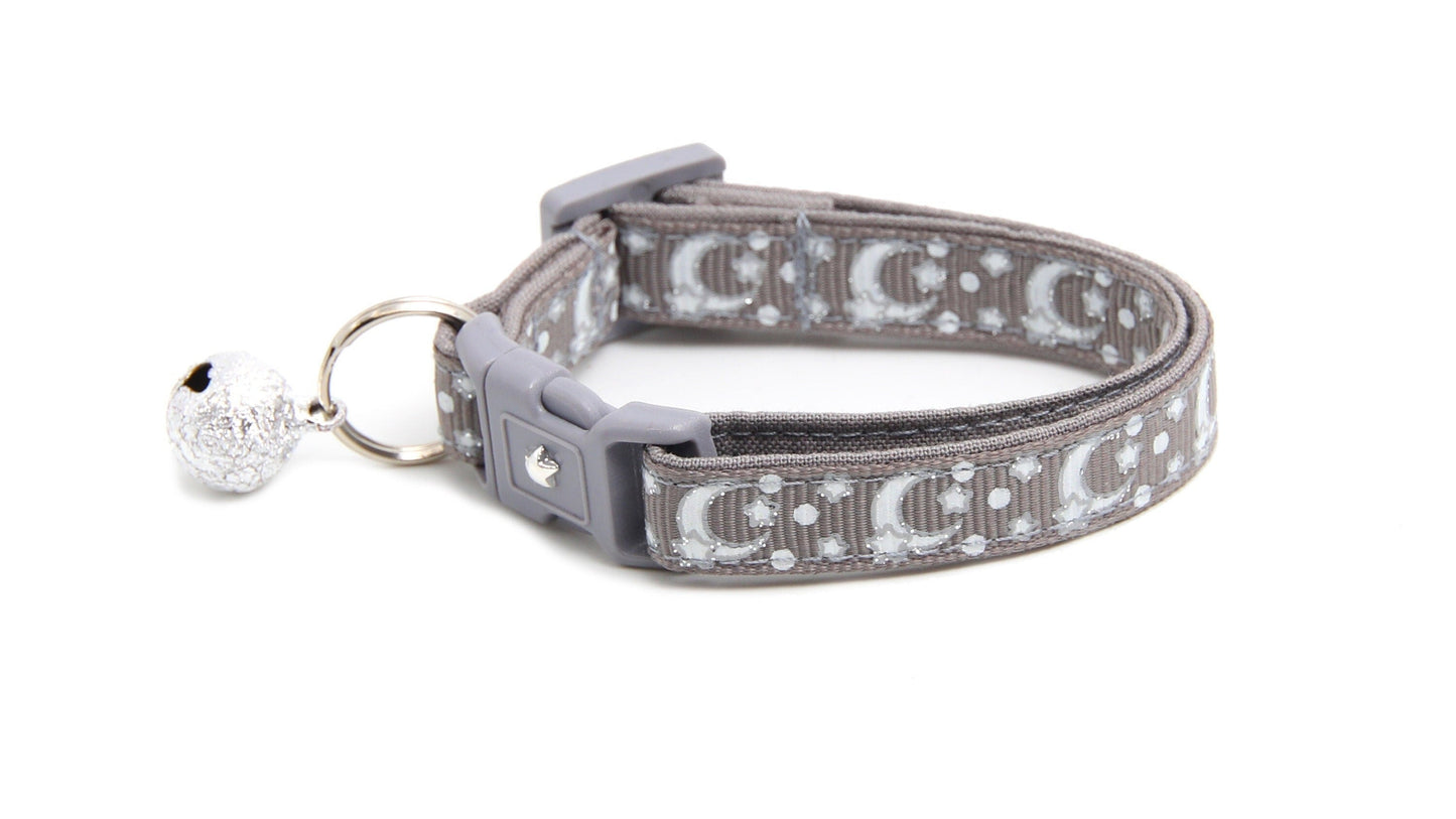 Silver Moons and Stars on Silver Cat Collar
